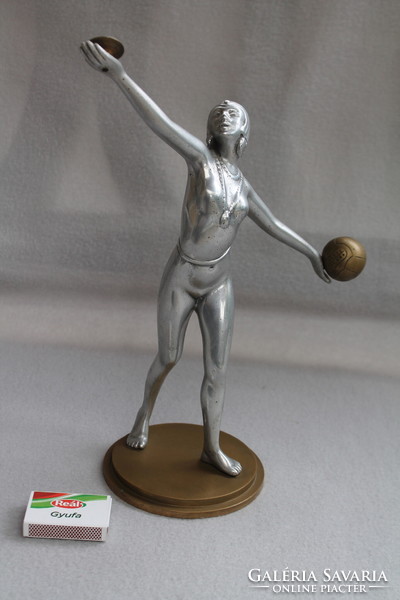Art deco sportolónő - fémszobor