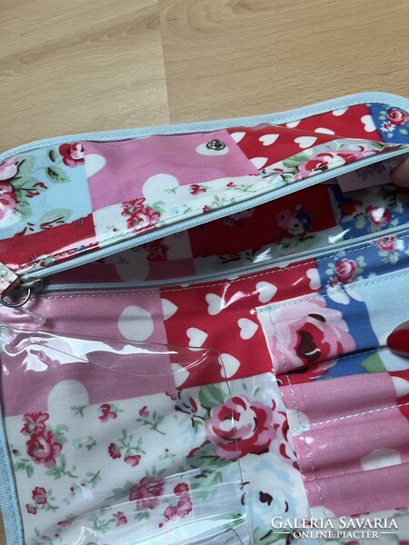Cath Kidston pipere nesszeszer, smink táska különleges, patchwork mintával