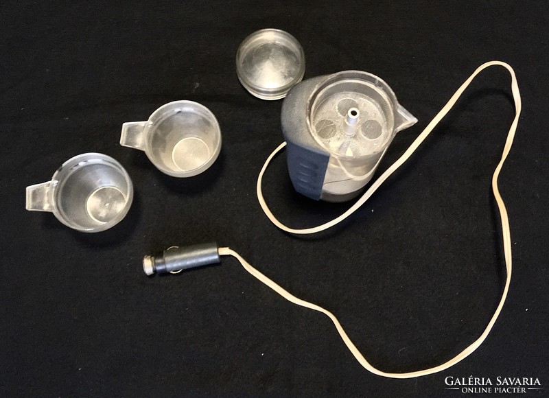 Régi és ritkán fellelhető ,Orosz, autós  szivargyújtós kávéfőző !