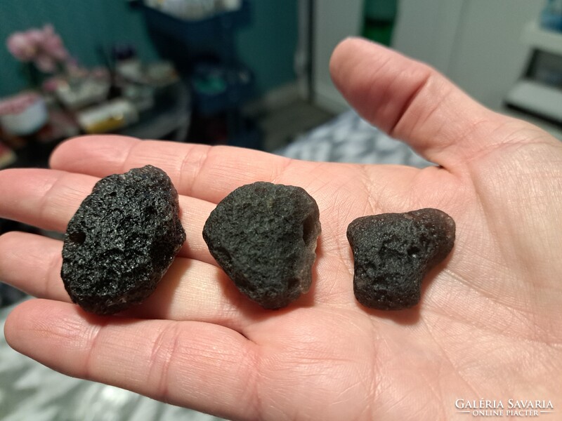 Kolumbianit Tektit meteorit 97 ct becsapódasi minta Kolumbia