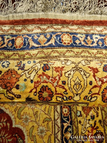 TÖRÖK KAYSERI 100% selyemszőnyeg, fémszálas részletekkel ,145x88 cm