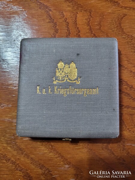 IV. Károly ritka emlékérméje 1916 , ritka saját dobozában.