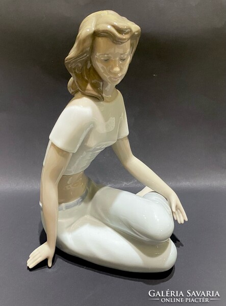 Lladro Nao Porcelán Mediterrán Szellős hölgy | Mediterranean Lady