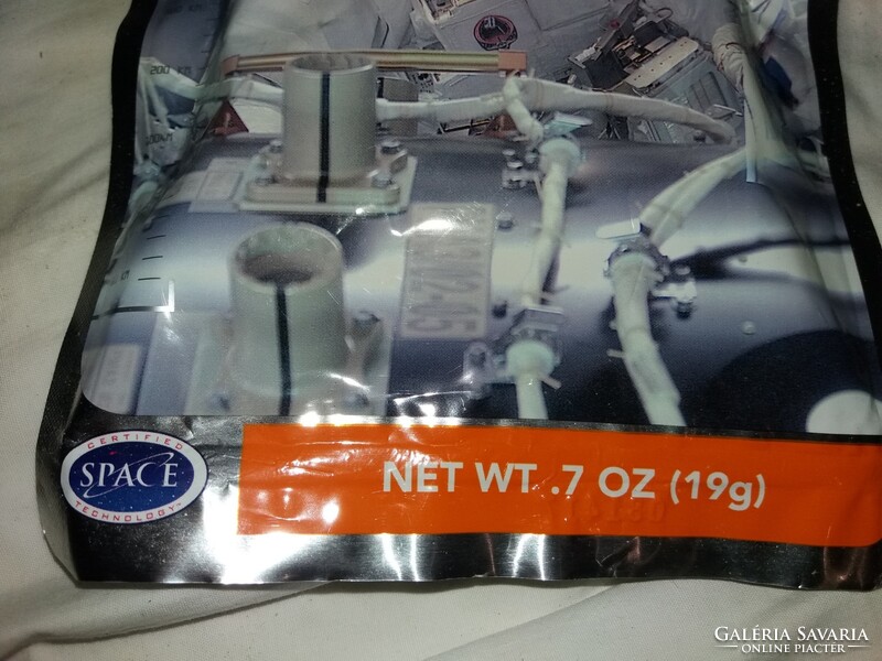 NASA -USA - HIVATALOS ÉLELMISZER ASZTRONAUTA csomagolt desszert - csokifagyi tölcsérrel - BONTATLAN