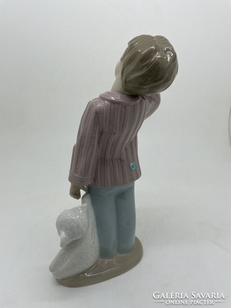 Lladro Nao álmos kisfiú játékmacival 18cm Sleepy Head