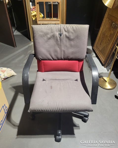 Vitra Figura forgószék, irodai szék, posztmodern, Mario Bellini design