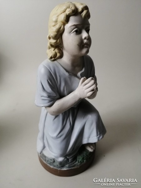ANTIK BISZKVIT PORCELÁN SZOBOR - IMÁDKOZÓ KISLÁNY