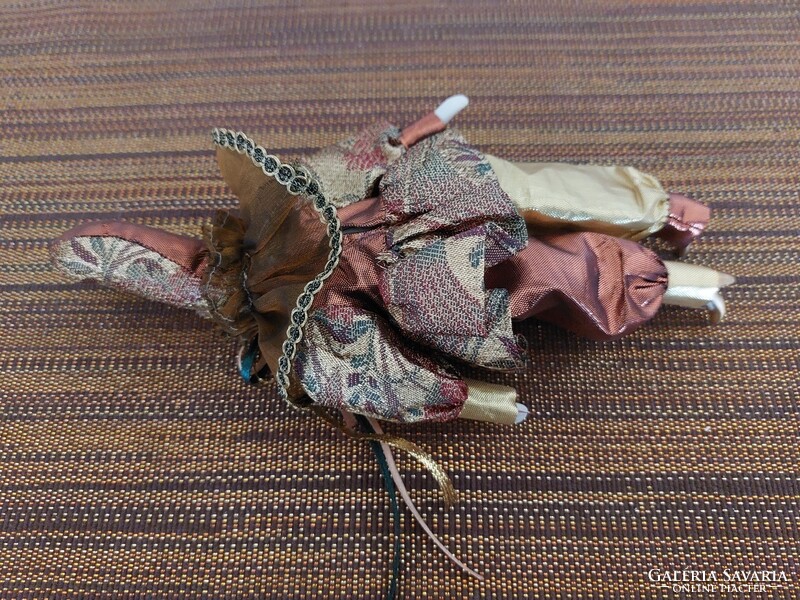 Velencei porcelán baba karneváli dísz bohóc 24 cm