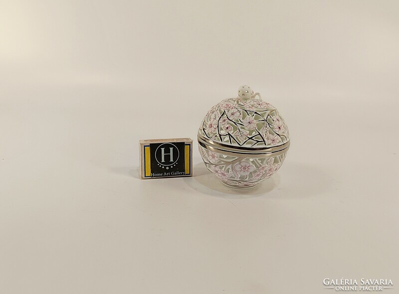 HERENDI, ÁTTÖRT KÉZZEL FESTETT PORCELÁN BONBONIER, HIBÁTLAN ! (K009)
