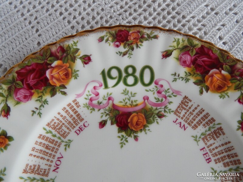 ROYAL ALBERT  " Old Country Roses " - " Régi vidéki rózsák 1980 tányér, kínáló