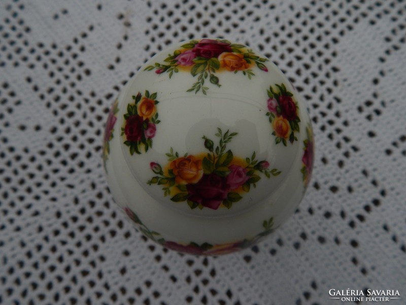 ROYAL ALBERT  " Old Country Roses " - " Régi vidéki rózsák " fedeles tartó