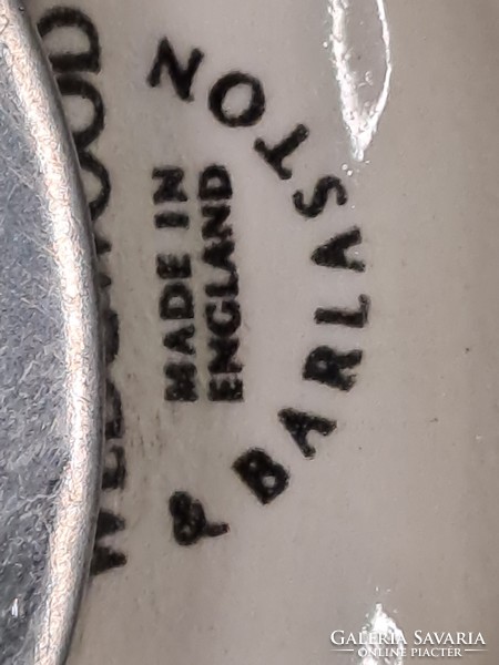 Wedgwood angol porcelán gyermek persely Peter Rabbit Nyúl Péter dekorral