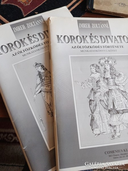 Imreh Zoltánné : korok ès divatok 1.-2. Kötet