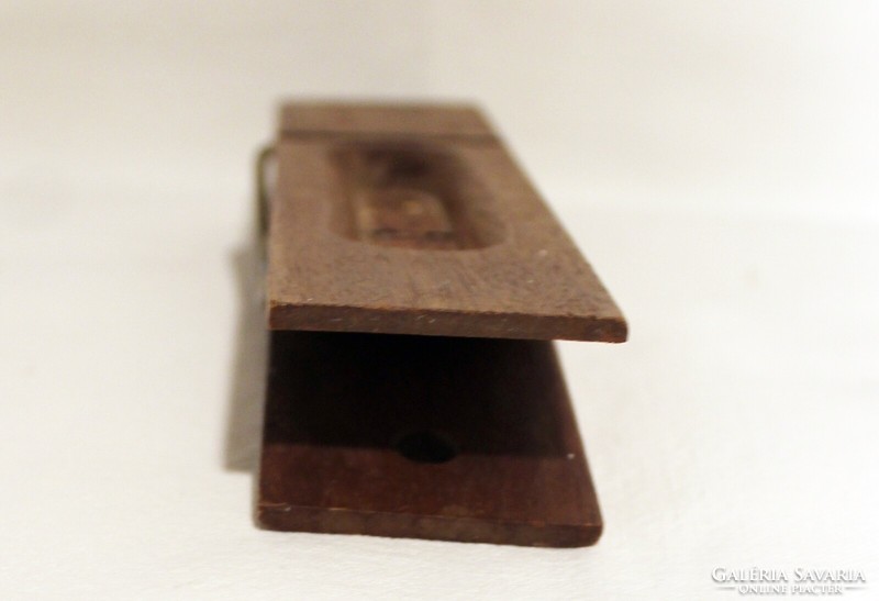 Nagy fa ruhacsipesz dekorációs kellék