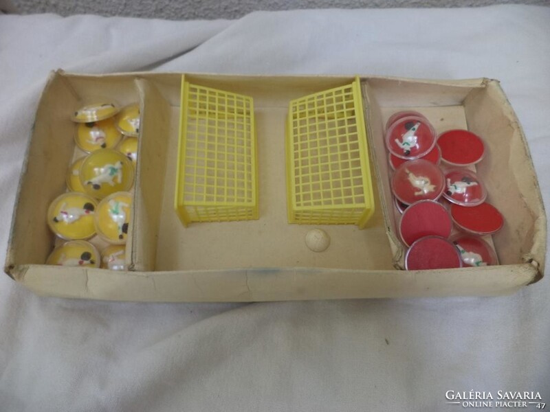 Retro gombfoci játék, dobozban (2873)