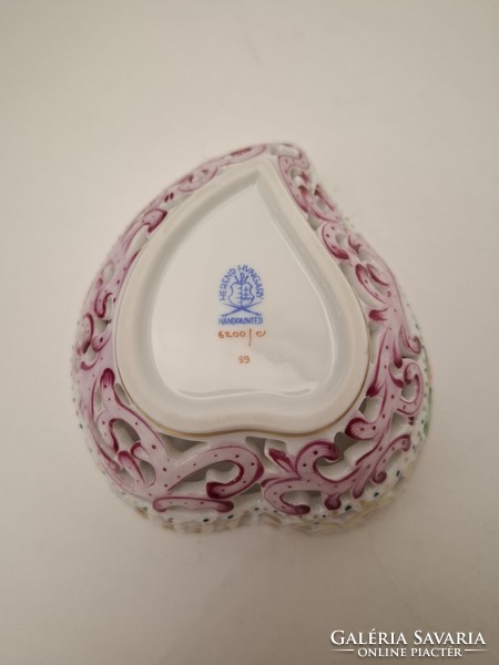 Hibátlan! Gyönyörű legdúsabb festésű Herendi porcelán áttört szív alakú rózsás bonbonier