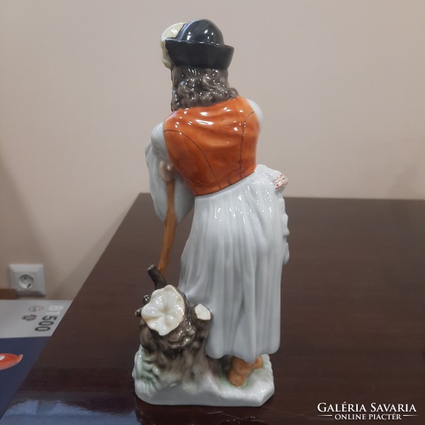 Herendi Búsuló Juhász, paraszt, Betyár porcelán figura. 1. Oszt.