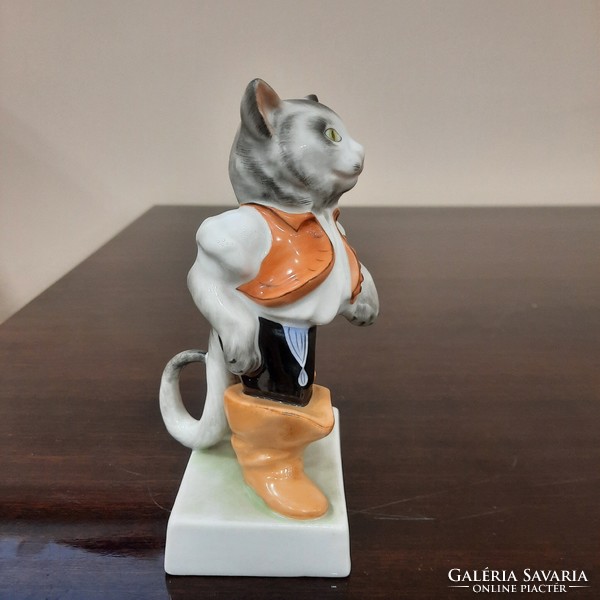 Jubileumi Herendi Csizmás Kandúr porcelán figura 1.oszt.