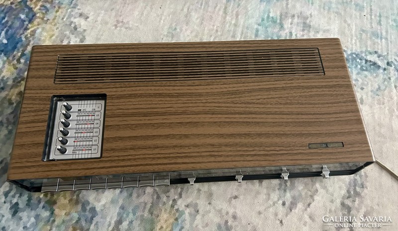 Vintage Grundig RTV 720  rádió