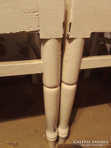 Felújítandó fa székek 2 db