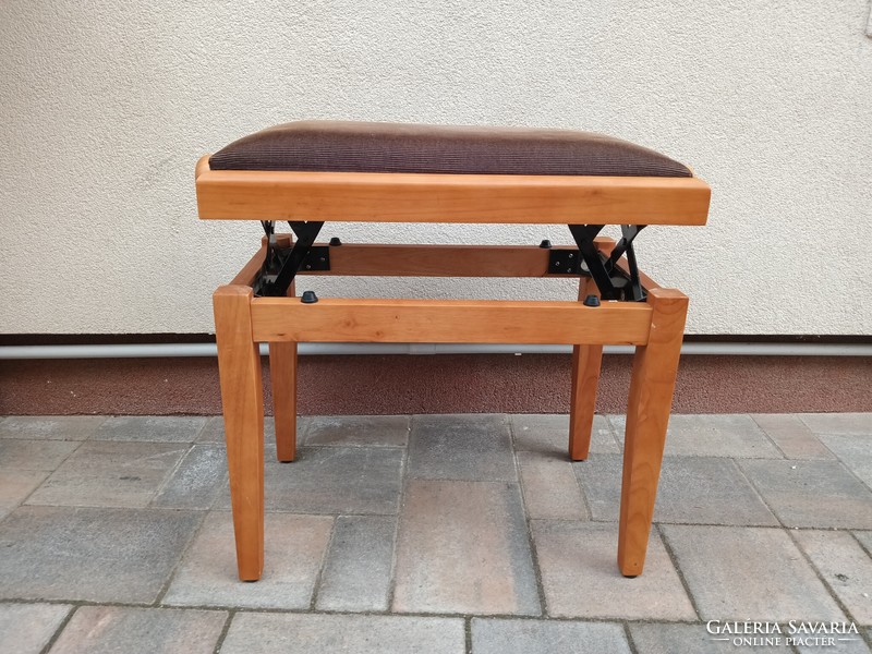 Zongorapad  állítható pad szék. Alkudható.
