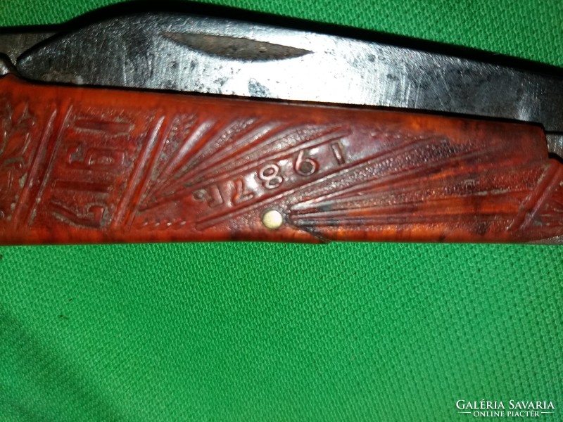 Régi orosz CCCP a NOSZF 70.évfordulós bakelit nyelű bicska 17 cm a penge 6 cm a képek szerint