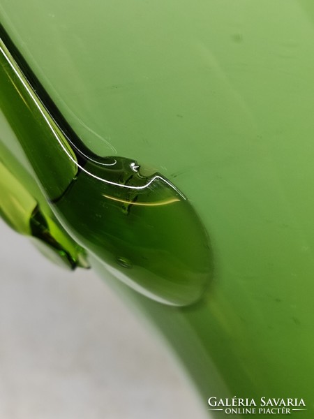 Fordos szájú üveg váza masnival