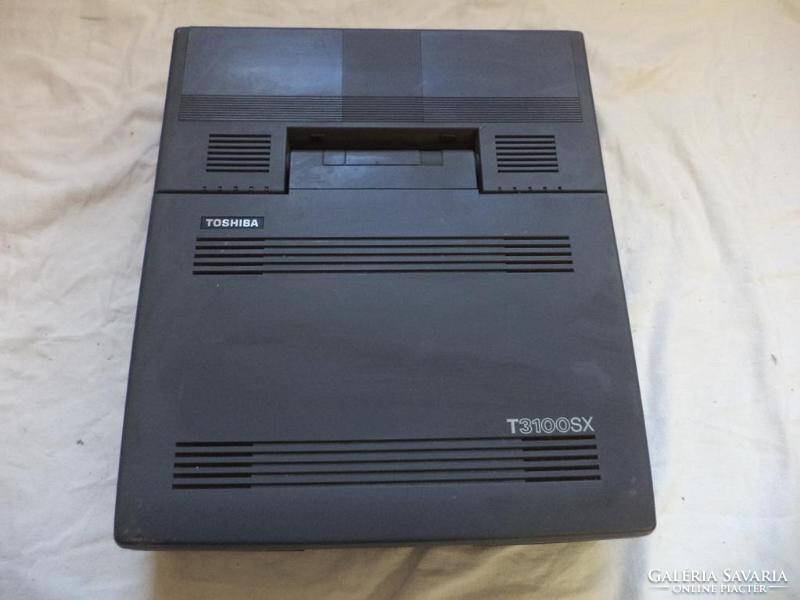 Toshiba T3100SX, Intel 80386SX laptop 1986 (398)