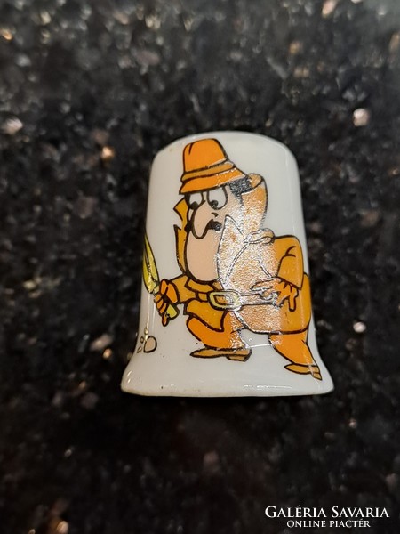 Stoke-on-treint angol porcelán gyűszű Clouseau detektív portréjával Rózsaszín párducból