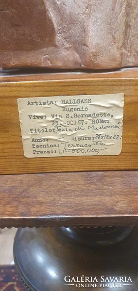 Hallgass Jenő Zoltán Egyik leghíresebb munkája. Terrakotta Madonna Büszt Hibátlan állapotban.