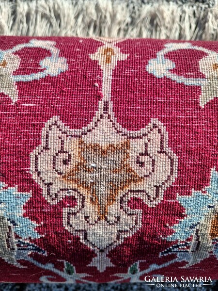 Isfahan selyem konturos szőnyeg szignos ALKUDHATÓ