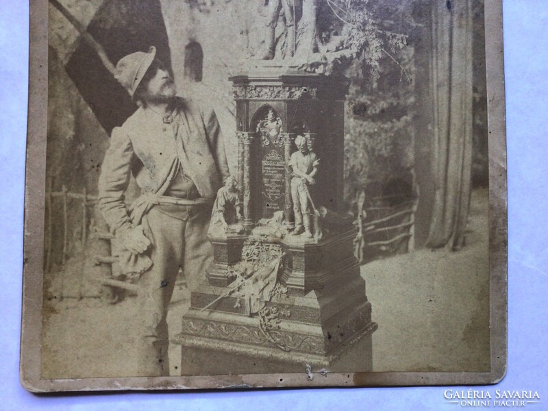 Morelli Gusztáv. Erdötörvény Stróbl Alajos szobra 1893 / Fotó