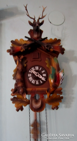 Fekete erdei kakukkos óra