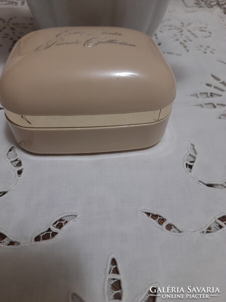 Vintage Estée Lauder szappantartó.