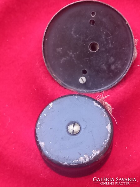 Retro tárcsás telefon 3 karmos dugvilla és konnektor