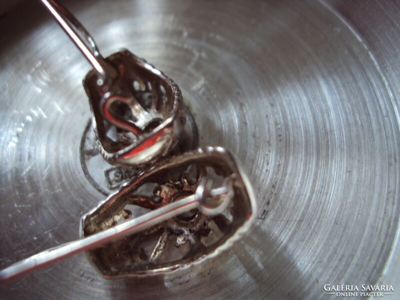 Ezüst fülbevaló /biztonsági kapcsos/