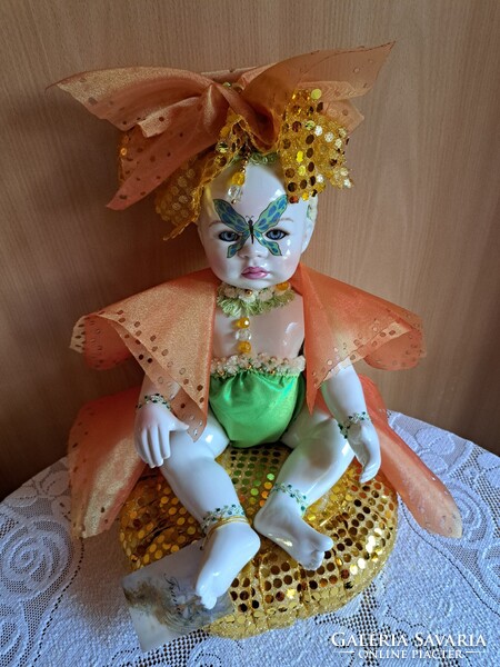 40 cm Fehèr , teljes test porcelànbaba,