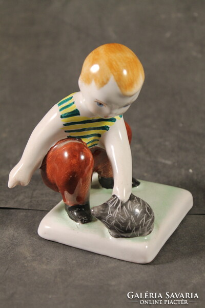 Porcelán sündisznós fiú 223