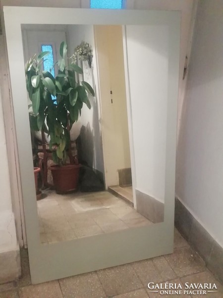 Nagy méretű falitükör