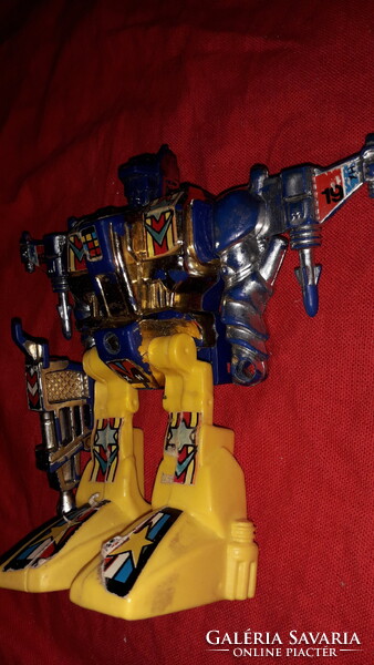 Retro trafikáru nagyméretű ROBOT MAGYAR GYÁRTMÁNYÚ TRANSFORMERS figura 15 cm a képek szerint