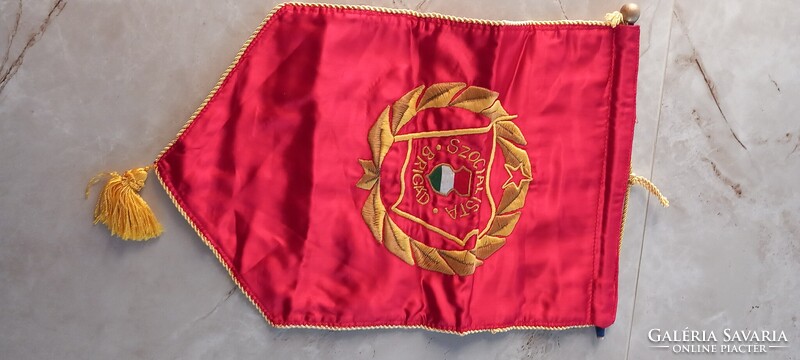 NAGY MÉRETŰ SZOCI  ZÁSZLÓ