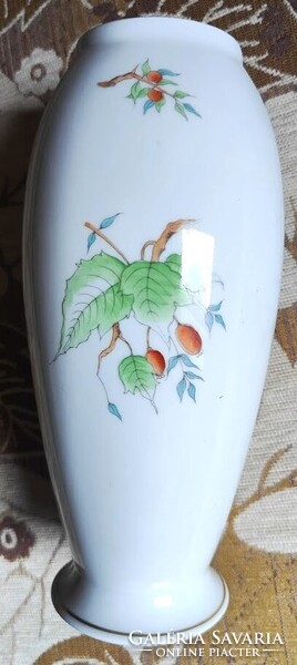 Herendi csipkebogyó mintás porcelán váza 23 cm magas