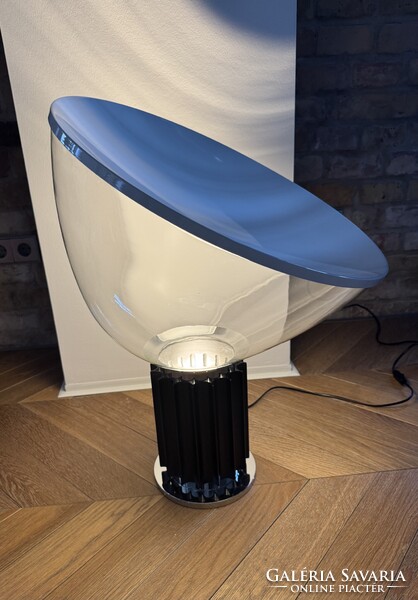 Flos - Taccia asztali lámpa