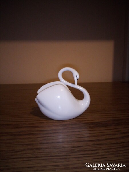Hollóházi Art Deco porcelán hattyú. Hibátlan. Jelzett