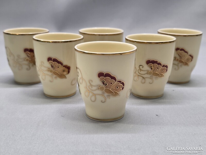 Zsolnay kézzel festett pillangós porcelán pálinkás készlet
