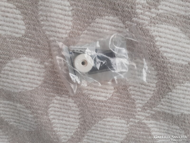 Áttetsző raffroló - ablakkeretre akasztható függyöny (60x130 cm)