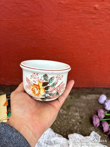 Gyönyörű sárga rózsás komabögre komacsésze porcelán