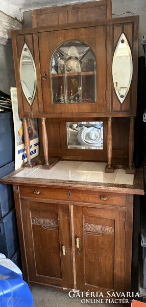 Szecessziós kis tálalószekrény