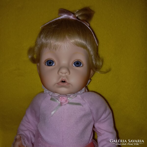 "Cukorka " . Diana Effner  certifikációval, jelzett, sorszámos, porcelán baba, Vintage baba.