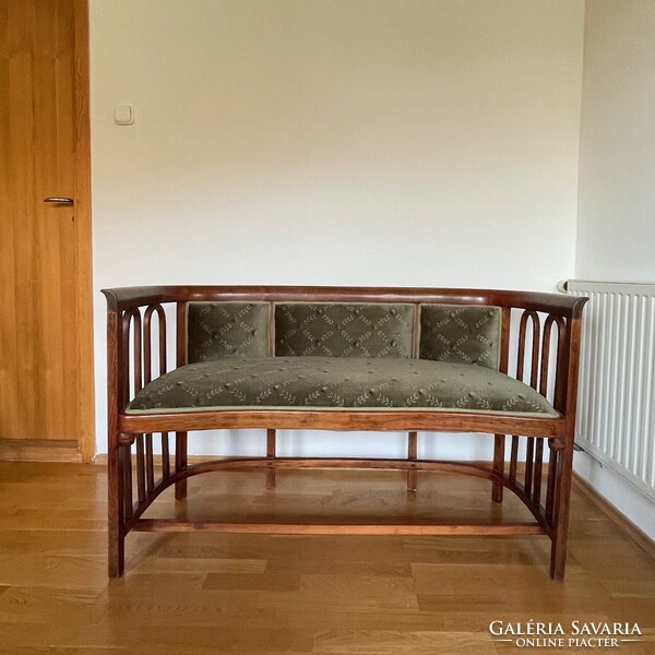 Eladó Mundus Thonet Ülőgarnitúra - Felújított, Újrakárpitozott, Kiváló Állapotban!